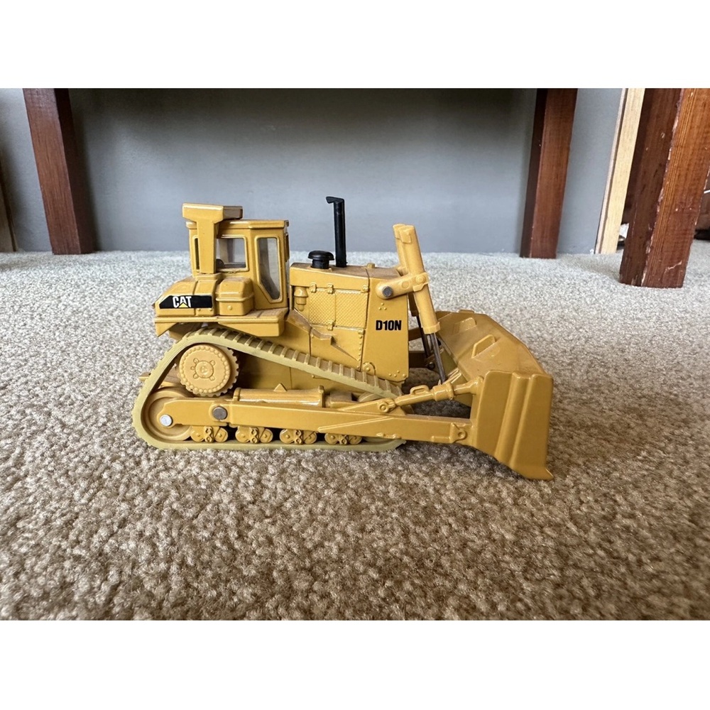 CAT Caterpillar D10N Model - ERTL